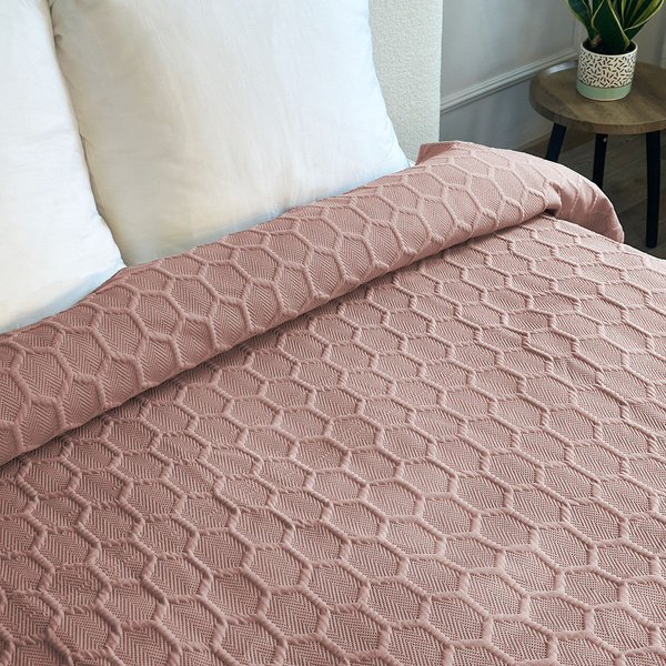 Dwustronna Narzuta Parla 3D Pudrowy Róż 180x220 Bez Poszewek